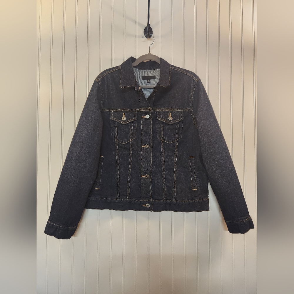 Uniqlo Women's Trucker Blue Denim Jacket Size XL Timeless Classic Rugged Casual